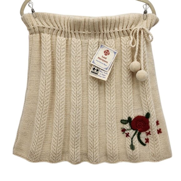 NEW Lost Horizons Womens Medium Skirt Hand Knit Floral Knit Ivory A-Line Nepal